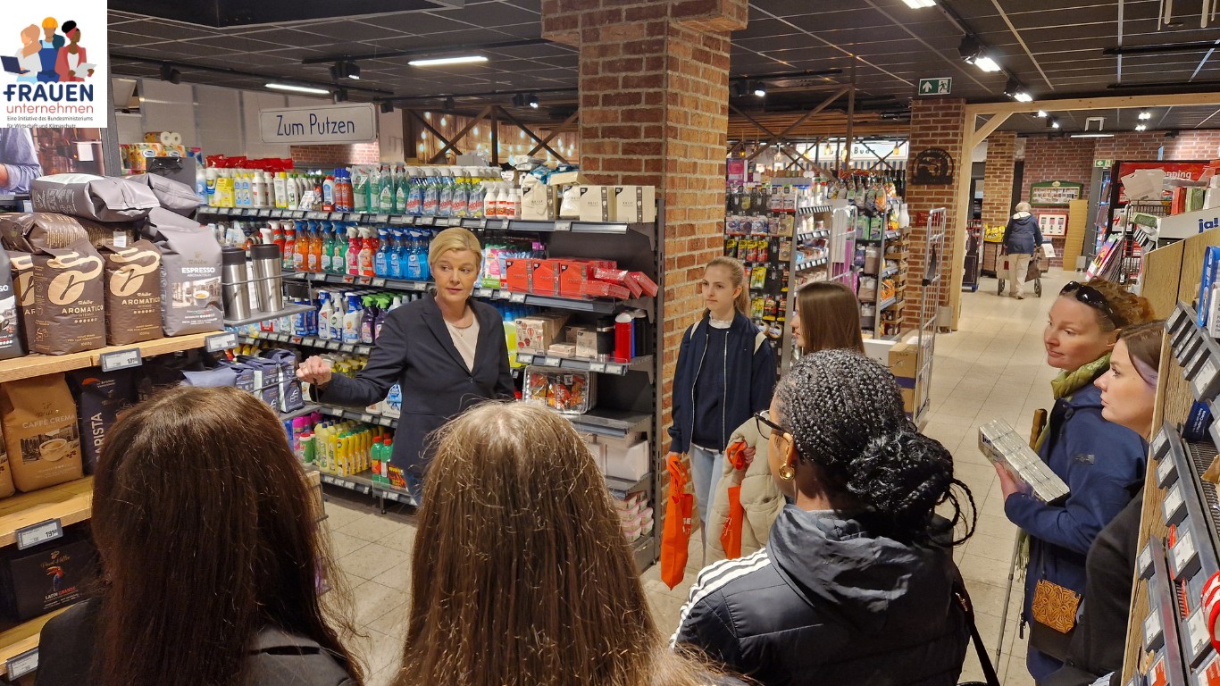 Teilnehmerinnen des Girls’ Day 2026 in der Emscher-Lippe-Region bei Rewe Gödecke